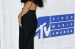 Beyonce, Britney and Rhianna dominate VMAs - 7