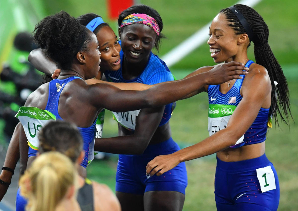 Olympics Team Usa Clinch Gold In Womens 4x100m Relay Beating