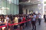 Uniqlo Singapore opens its doors to special guests and 2,000 customers - 28