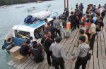 Bali tourist boat blast kills 2 foreigners, injures 18 - 1