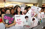 Korean actor Lee Min Ho thrills fans at Woodlands - 36