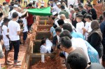 Sabah quake: Body of student Peony Wee, 12, arrives home - 9