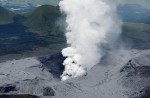 Japan warns tourists, cancel flights after Mt Aso eruption - 6