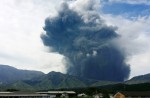 Japan warns tourists, cancel flights after Mt Aso eruption - 8