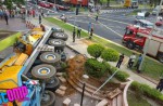 Crane crashes into HDB block at Woodlands Centre - 18