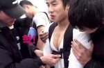 20 disastrous K-pop wardrobe malfunctions - 16