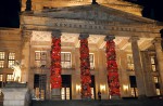 Ai Weiwei covers Berlin's concert hall with 14,000 refugee life jackets - 2