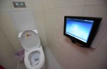 New toilets in China come with state-of-the-art features - 6