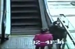 Video captures child's death plunge from mall escalator in China - 12