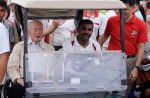 Lee Kuan Yew keeps tradition of planting a tree at Tanjong Pagar's annual Tree Planting Day - 9