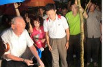 Lee Kuan Yew keeps tradition of planting a tree at Tanjong Pagar's annual Tree Planting Day - 14