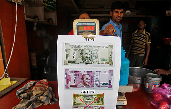 Indian farmer commits suicide after rupee note ban