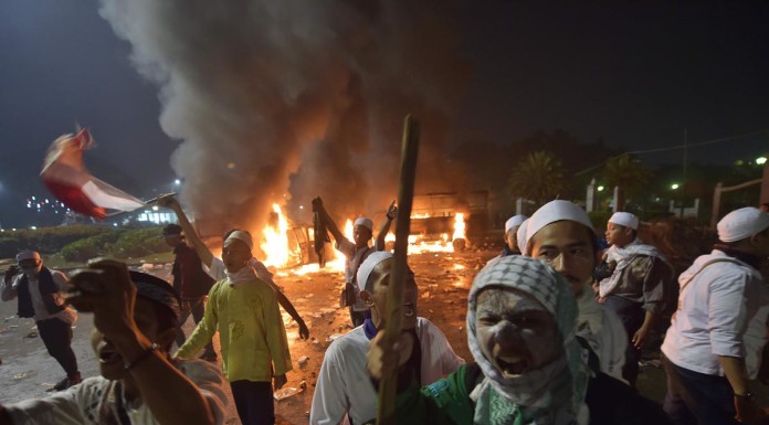 Indonesian police quell mass protest by hardline Muslims