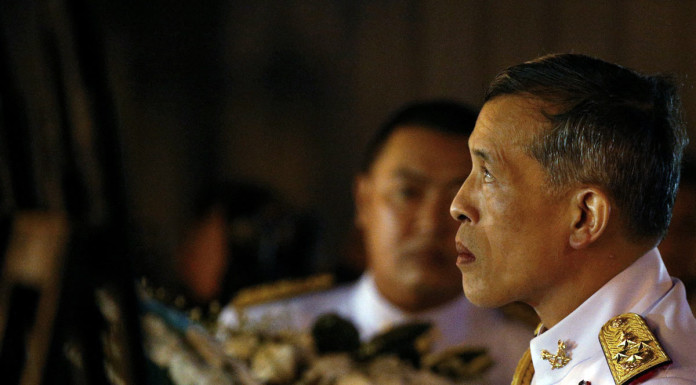 Thai lawmakers told to stand by as ascension date approaches
