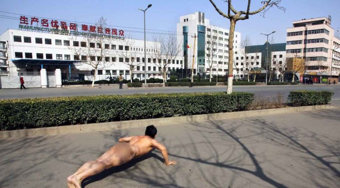 Cheeky Chinese artist critiques society with nudity