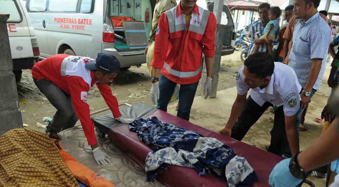 Death toll from Indonesian quake rises to 52: official