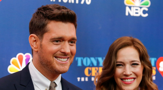 Michael Buble's son goes home for the holidays between cancer treatments