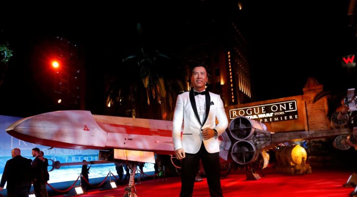 Star Wars enters "grittier" new chapter with Rogue One premiere