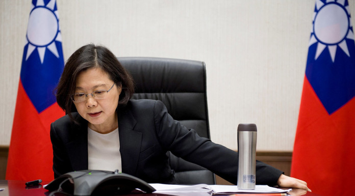 China warns Taiwan over independence after Trump call