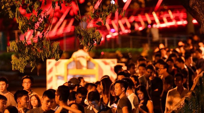 Crowds throng Zouk’s final party in Jiak Kim St