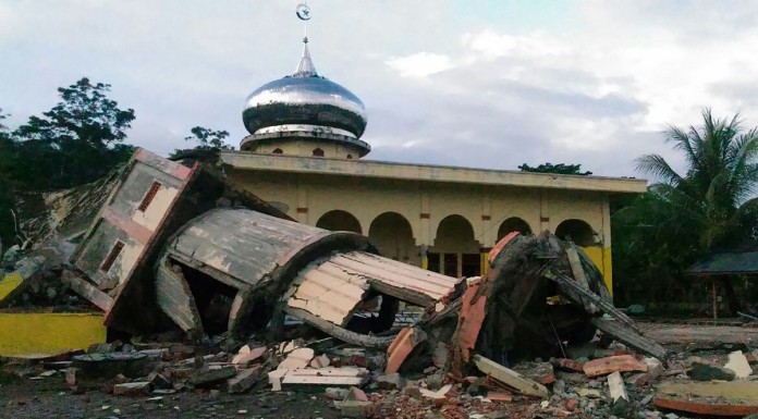 Indonesia quake toll jumps to 97 as more bodies found in rubble