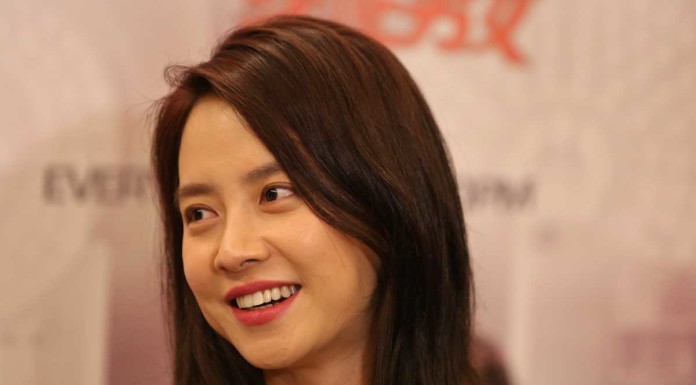 Running Man star Song Ji-Hyo reportedly cut contact and cried for days after being removed from show