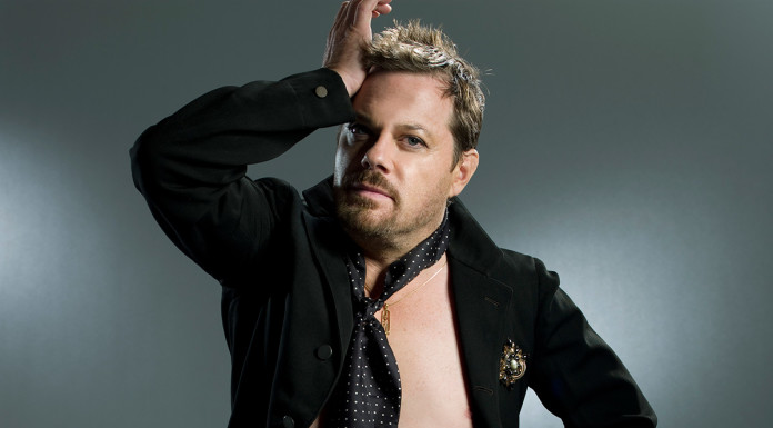 Stand-up comedian Eddie Izzard coming to Singapore for the first time