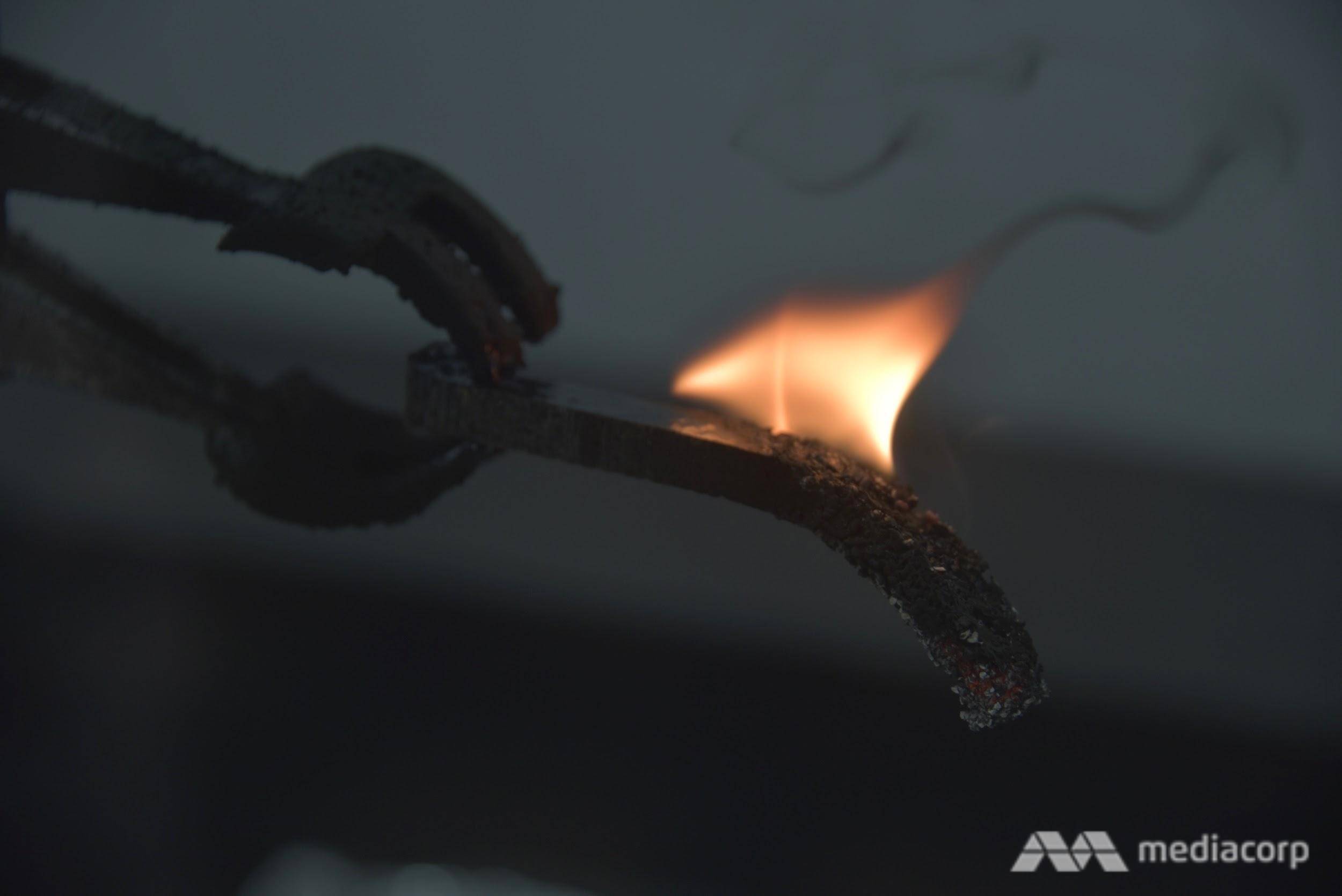 coffee epoxy resin burning