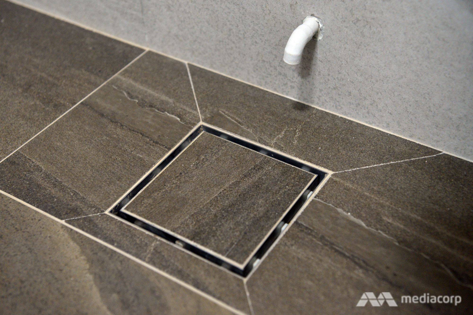 HDB Fittings - concealed floor trap