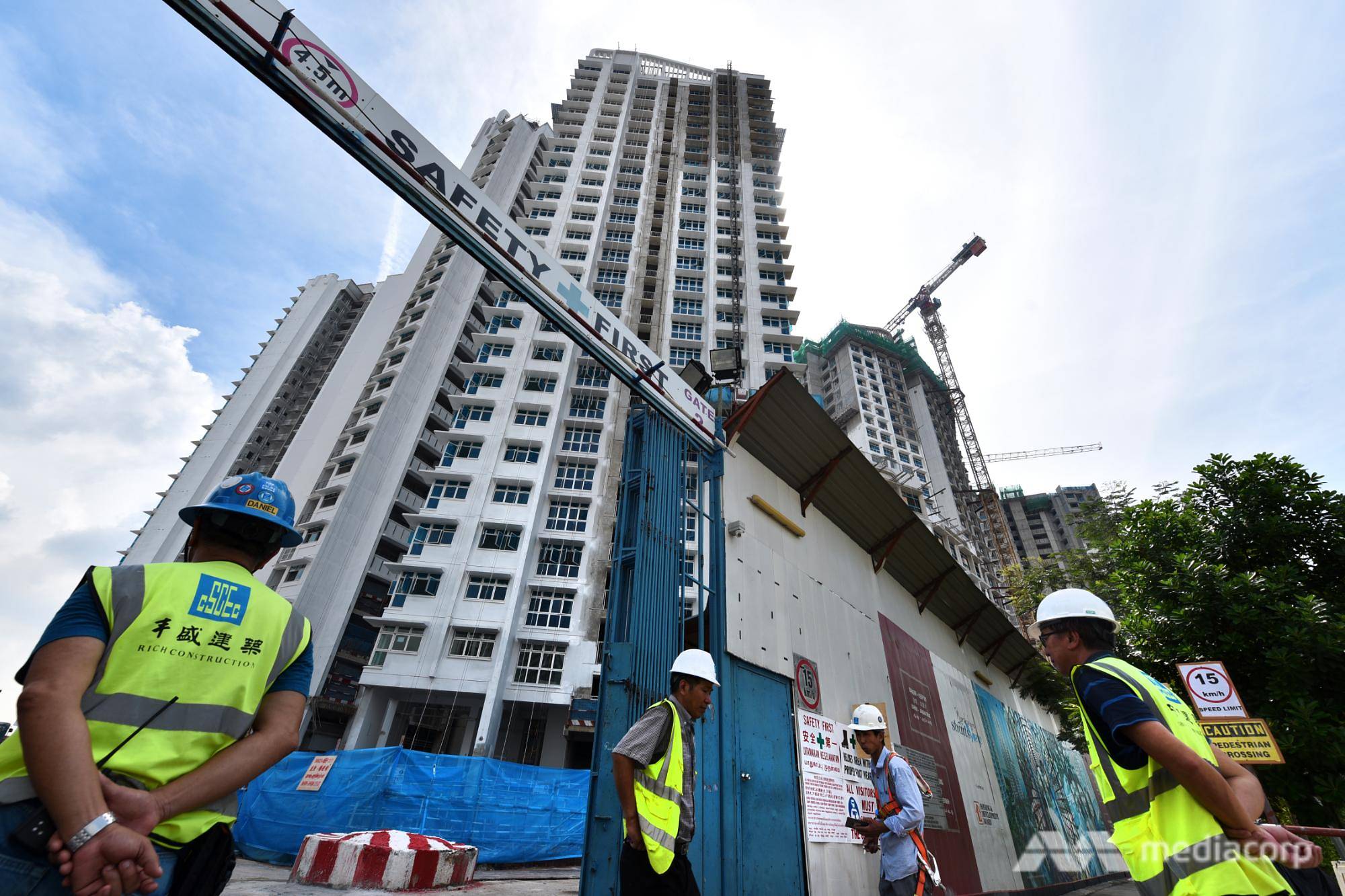 HDB Construction 09 - file photo