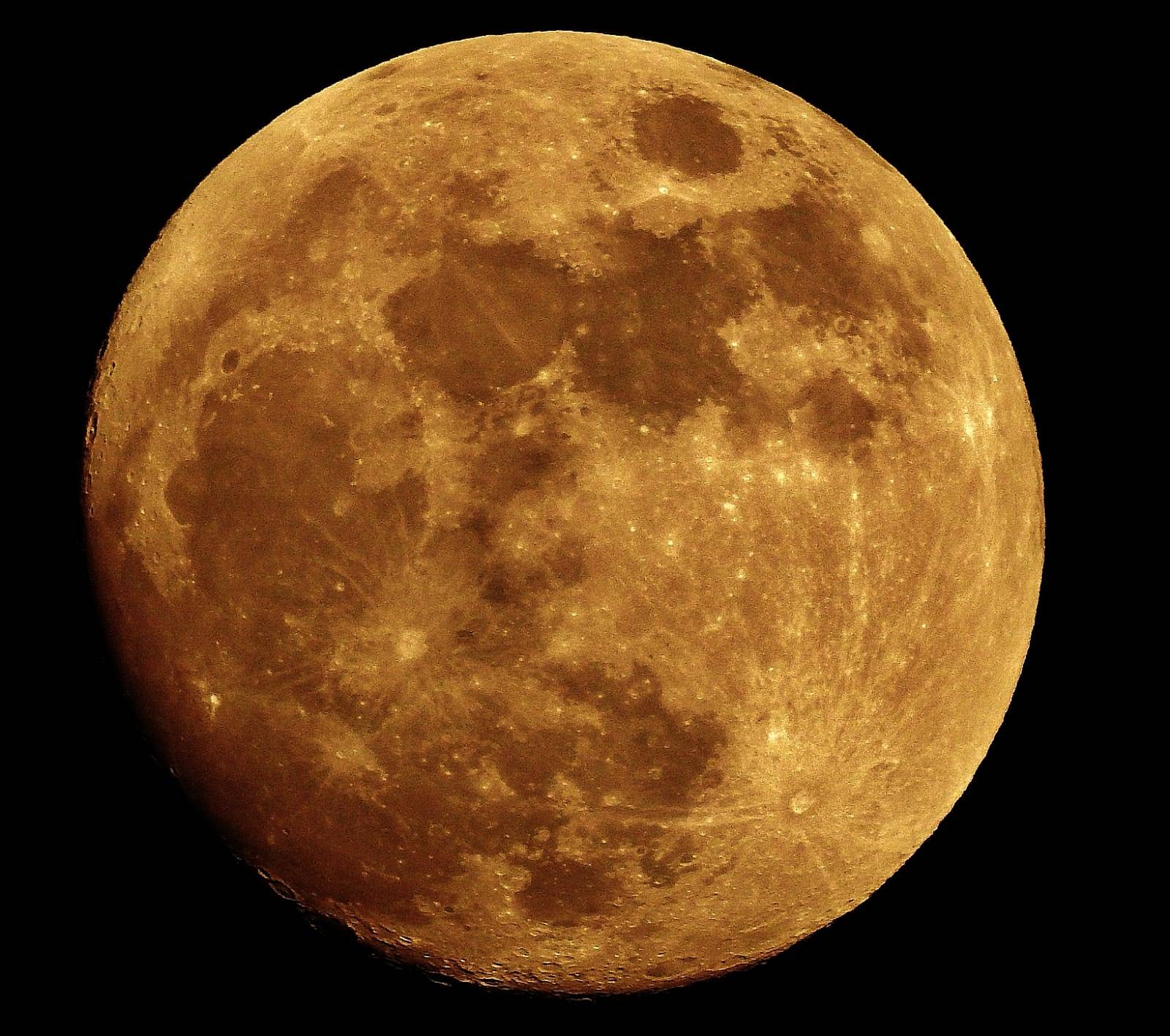 Full moon over Singapore on Sep 12