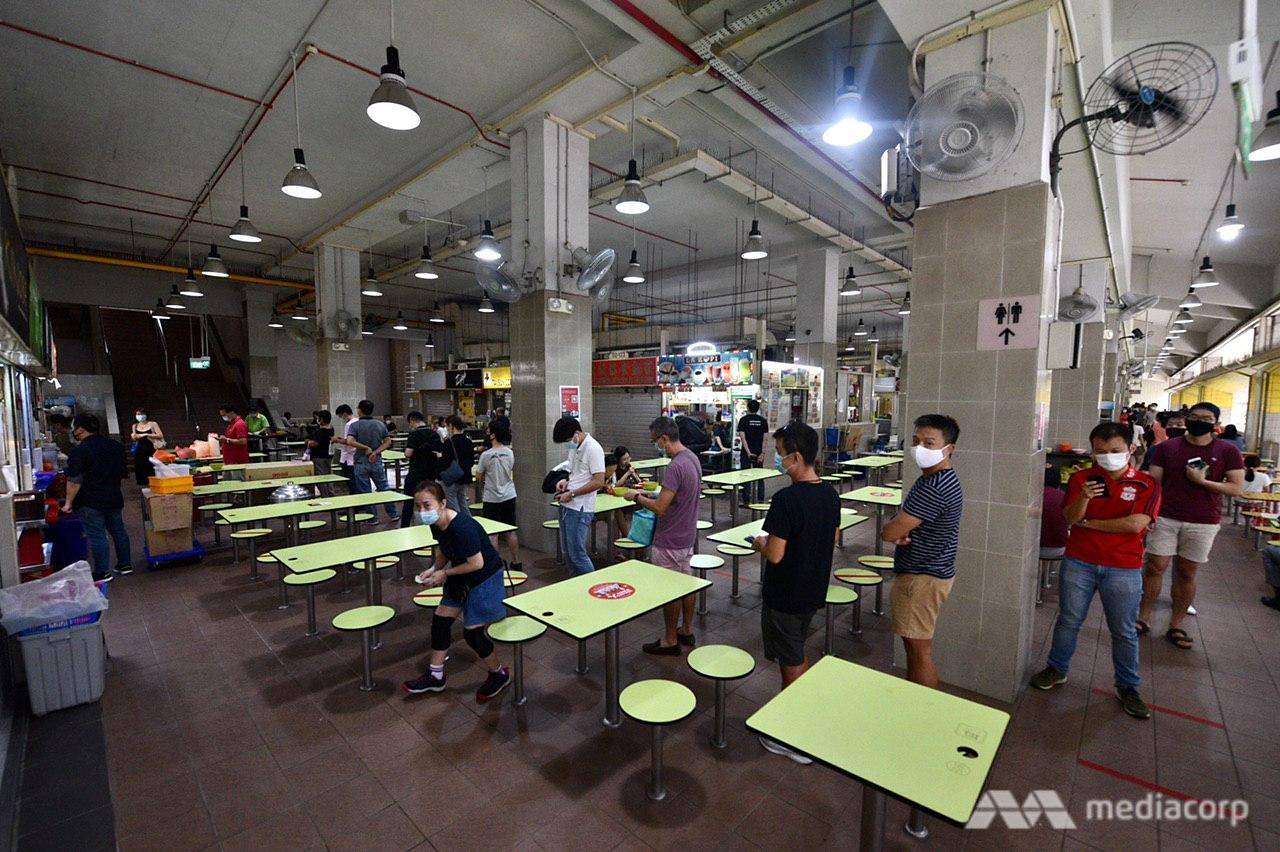 Amoy Street Food Centre lunch crowd